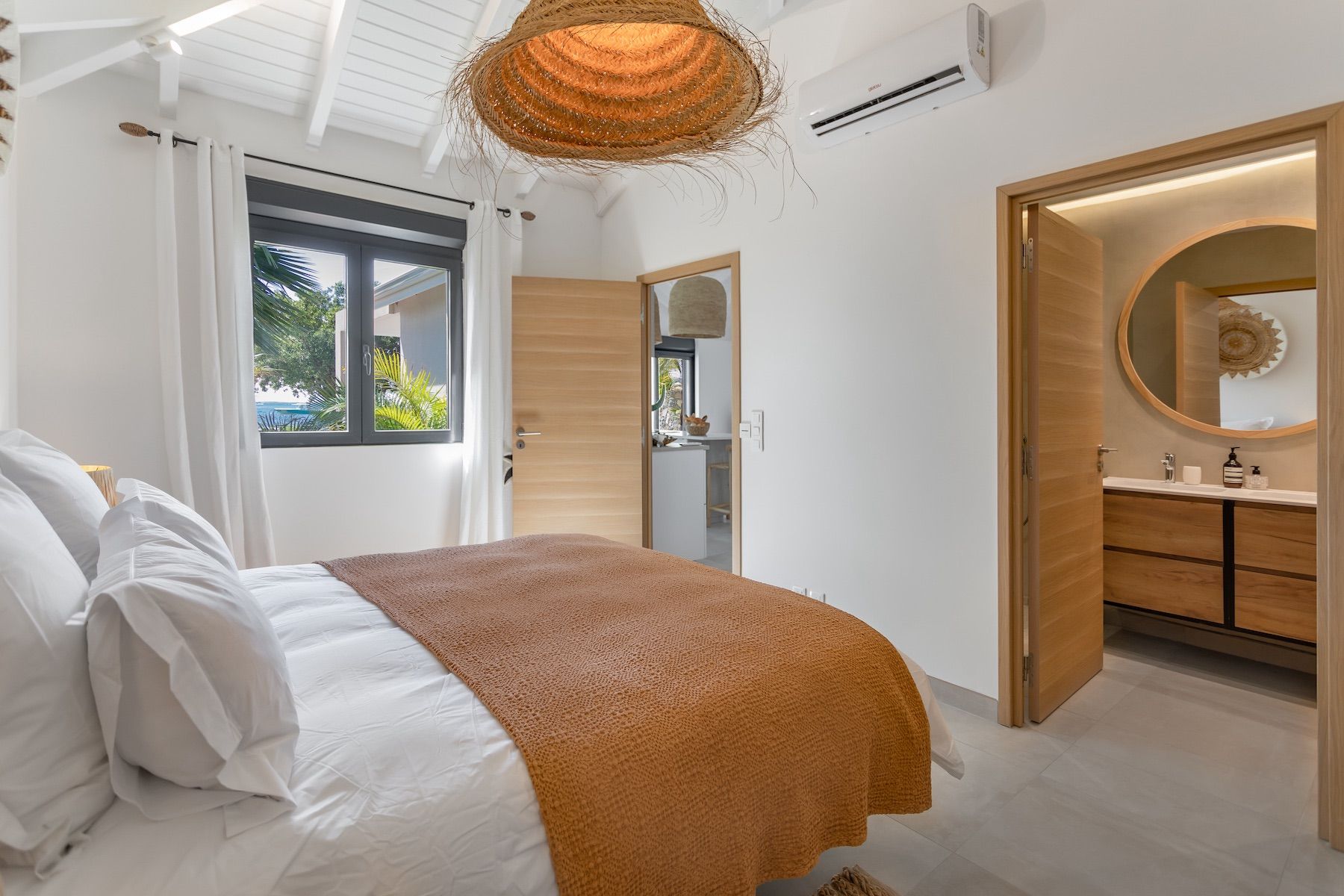 The Beach House villa photo.